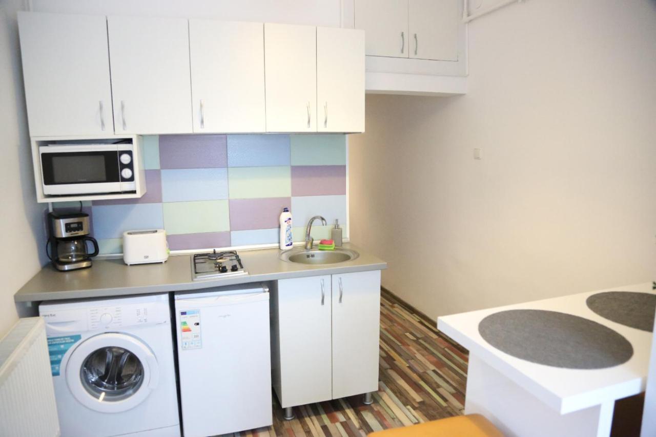 Croma Holiday Petrosani Apartment Bagian luar foto